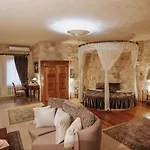 Only Adult Göreme